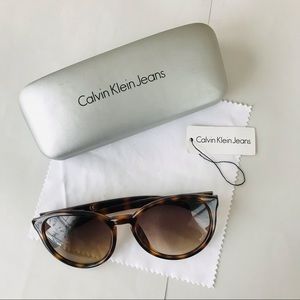 NWT Calvin Klein Jeans tortoise shell sunglasses/shades